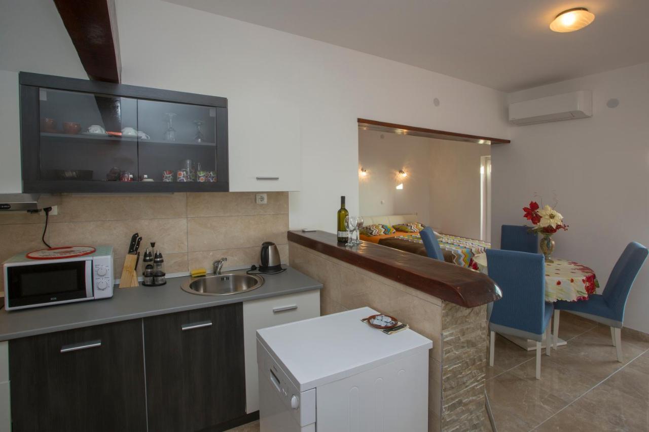 Villa Nives Holiday Apartment Rentals Ποντστράνα Εξωτερικό φωτογραφία